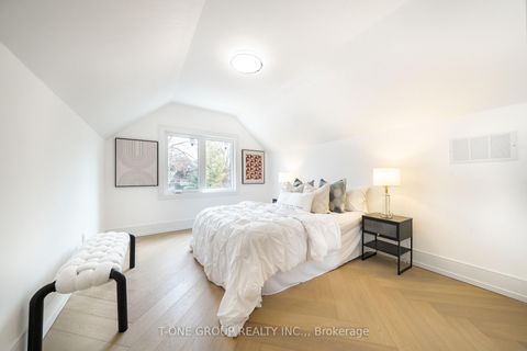 Photo 28 at 177 Glendale Avenue, Swansea, Toronto