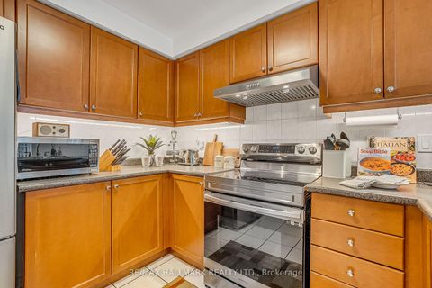 Photo 7 at 8 Tollgate Mews, Scarborough Village, Toronto