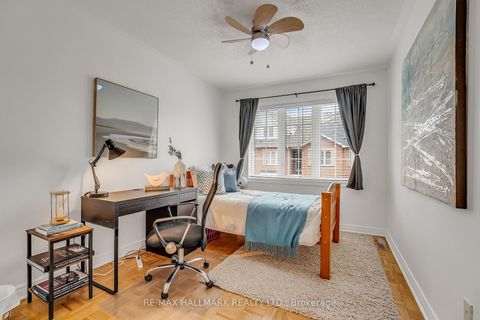 Photo 33 at 8 Tollgate Mews, Scarborough Village, Toronto