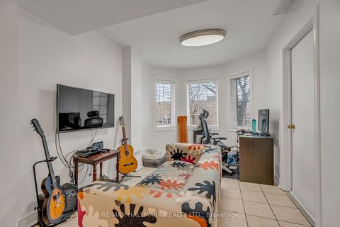 Photo 40 at 8 Tollgate Mews, Scarborough Village, Toronto