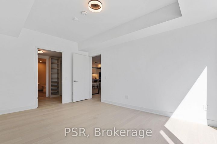 Photo 13 at 304 - 200 Keewatin Avenue, Eglinton, Toronto