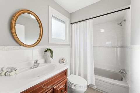 Photo 23 at 125 Kaiser Drive, West Woodbridge, Vaughan