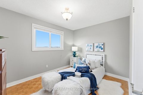Photo 28 at 125 Kaiser Drive, West Woodbridge, Vaughan