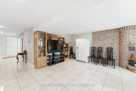 Photo 33 at 125 Kaiser Drive, West Woodbridge, Vaughan