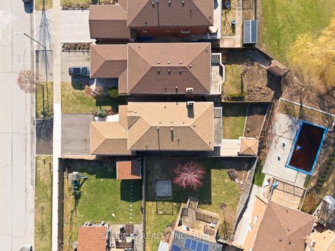 Photo 47 at 125 Kaiser Drive, West Woodbridge, Vaughan