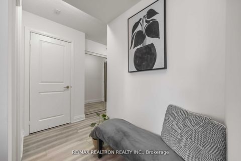 Photo 4 at 212 - 372 Highway 7 Road E, Doncrest, Richmond Hill