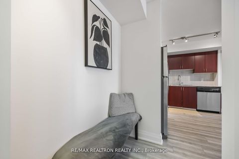 Photo 6 at 212 - 372 Highway 7 Road E, Doncrest, Richmond Hill