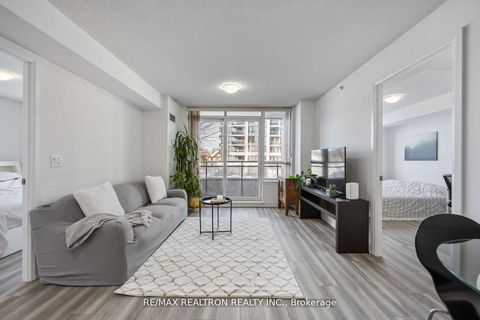 Photo 11 at 212 - 372 Highway 7 Road E, Doncrest, Richmond Hill