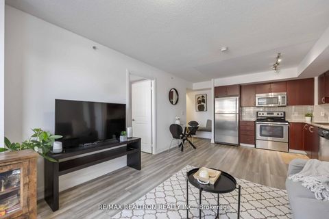 Photo 13 at 212 - 372 Highway 7 Road E, Doncrest, Richmond Hill