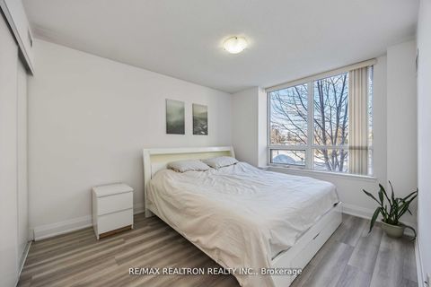 Photo 15 at 212 - 372 Highway 7 Road E, Doncrest, Richmond Hill