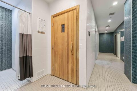 Photo 32 at 212 - 372 Highway 7 Road E, Doncrest, Richmond Hill