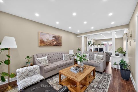 Photo 14 at 137 Minglehaze Drive, Jamestown, Toronto