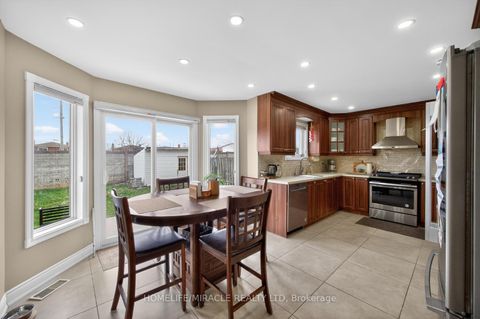 Photo 19 at 137 Minglehaze Drive, Jamestown, Toronto