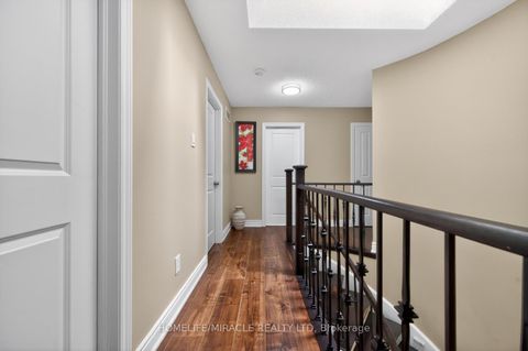 Photo 27 at 137 Minglehaze Drive, Jamestown, Toronto