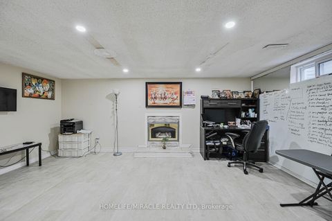 Photo 39 at 137 Minglehaze Drive, Jamestown, Toronto