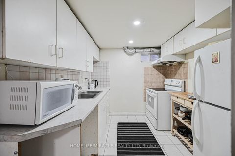 Photo 41 at 137 Minglehaze Drive, Jamestown, Toronto