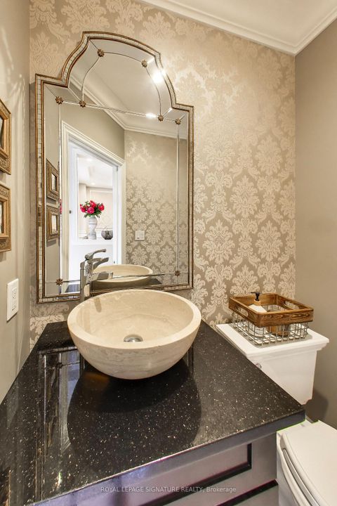 Photo 12 at 259 Barons Street, Kleinburg, Vaughan