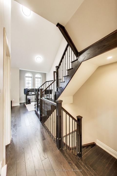 Photo 14 at 259 Barons Street, Kleinburg, Vaughan