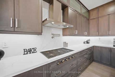 Photo 14 at 99 Coldwell Bay Circle, Kleinburg, Vaughan