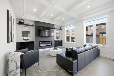 Photo 16 at 99 Coldwell Bay Circle, Kleinburg, Vaughan