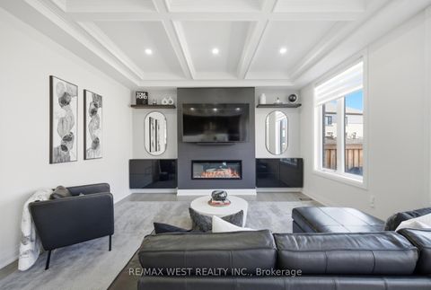 Photo 17 at 99 Coldwell Bay Circle, Kleinburg, Vaughan