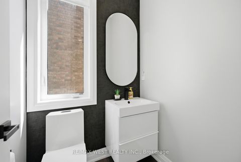 Photo 21 at 99 Coldwell Bay Circle, Kleinburg, Vaughan