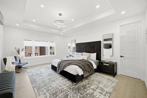 Photo 24 at 99 Coldwell Bay Circle, Kleinburg, Vaughan