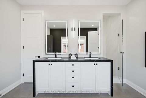 Photo 28 at 99 Coldwell Bay Circle, Kleinburg, Vaughan