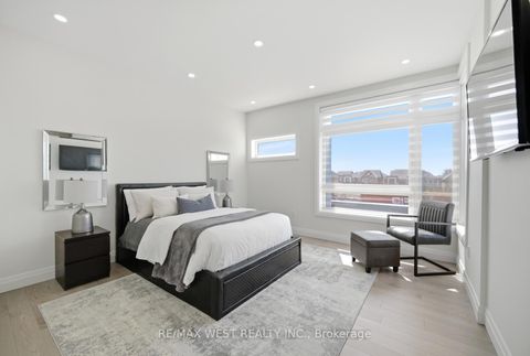 Photo 34 at 99 Coldwell Bay Circle, Kleinburg, Vaughan