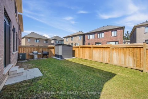 Photo 40 at 99 Coldwell Bay Circle, Kleinburg, Vaughan