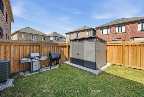 Photo 41 at 99 Coldwell Bay Circle, Kleinburg, Vaughan