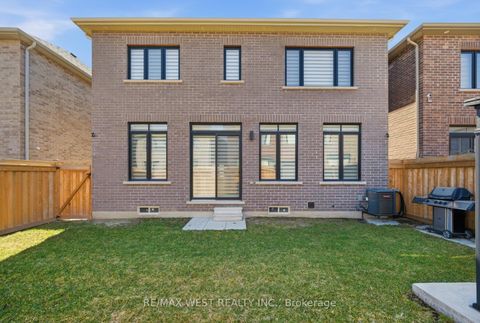 Photo 43 at 99 Coldwell Bay Circle, Kleinburg, Vaughan