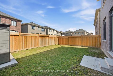 Photo 44 at 99 Coldwell Bay Circle, Kleinburg, Vaughan