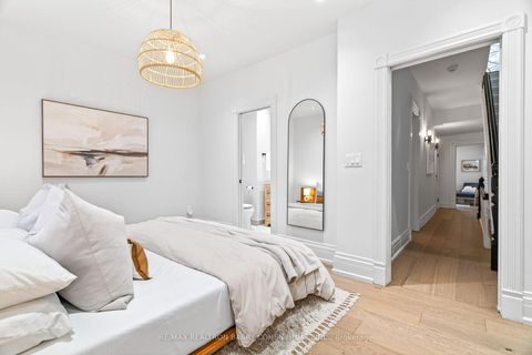 Photo 26 at 198 Macpherson Avenue, Annex, Toronto