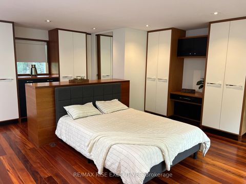 Photo 12 at 32 Regal Road, Wychwood, Toronto