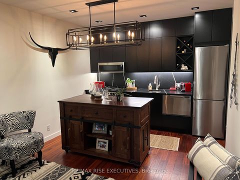 Photo 25 at 32 Regal Road, Wychwood, Toronto