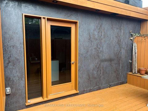 Photo 33 at 32 Regal Road, Wychwood, Toronto