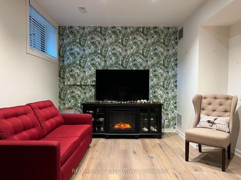 Photo 36 at 32 Regal Road, Wychwood, Toronto