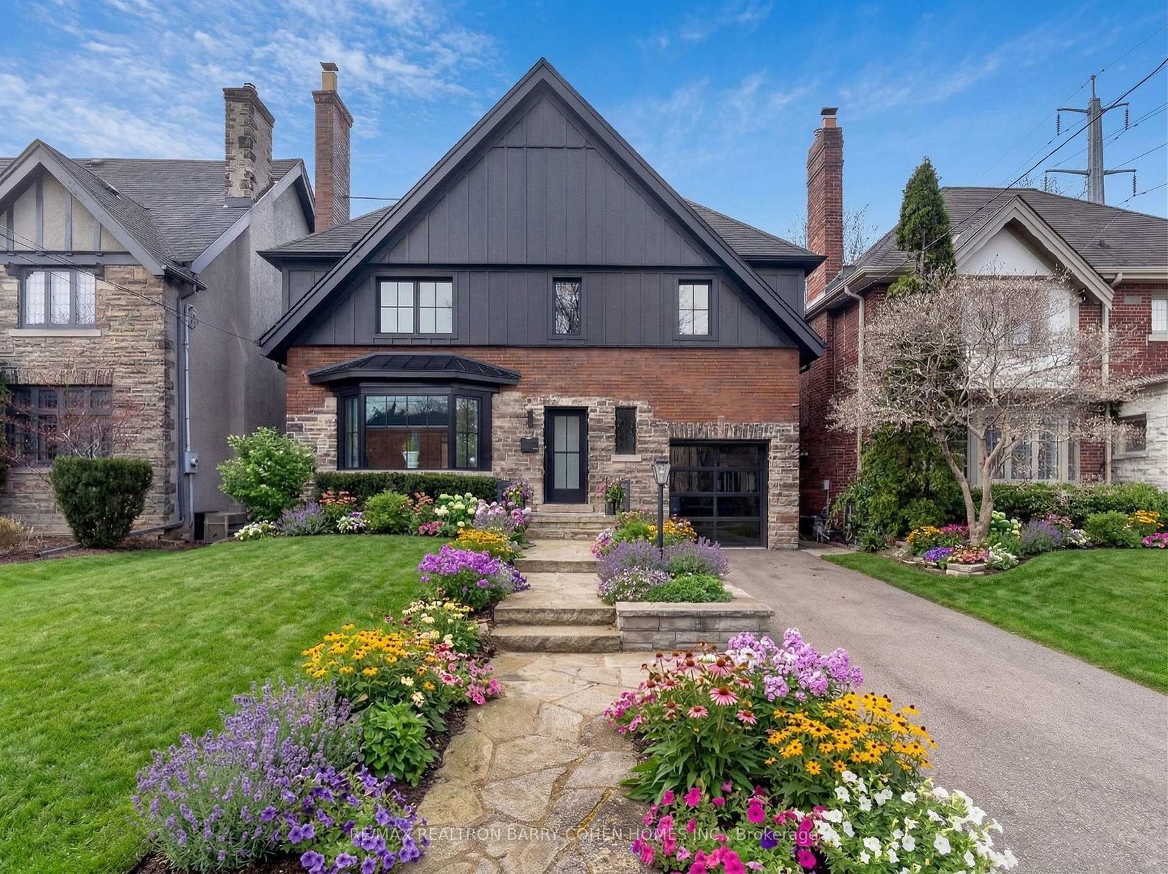 130 Mona Drive, Lawrence Park South, Toronto photo number 2