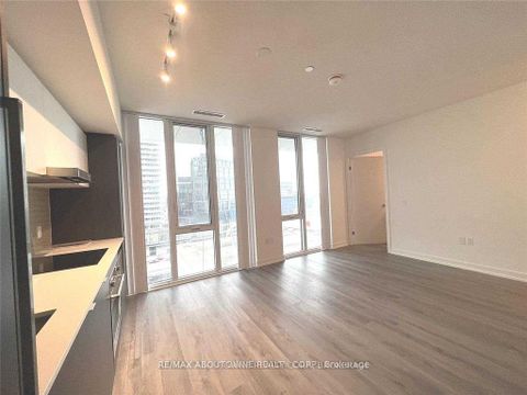 Photo 2 at 1105 - 138 Downes Street, Waterfront Communities C8, Toronto
