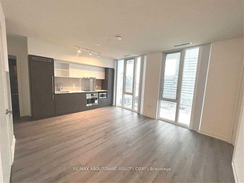 Photo 3 at 1105 - 138 Downes Street, Waterfront Communities C8, Toronto
