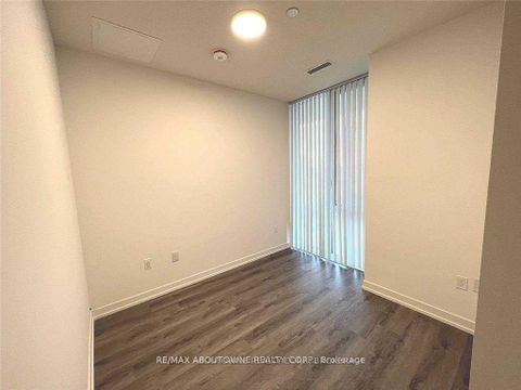 Photo 4 at 1105 - 138 Downes Street, Waterfront Communities C8, Toronto
