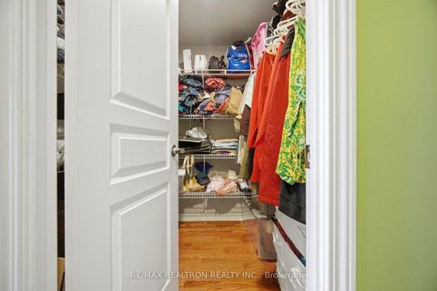 Photo 5 at 411 - 330 Red Maple Road, Langstaff, Richmond Hill