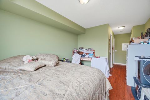Photo 6 at 411 - 330 Red Maple Road, Langstaff, Richmond Hill