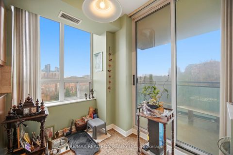 Photo 8 at 411 - 330 Red Maple Road, Langstaff, Richmond Hill