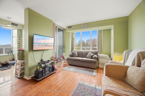 Photo 15 at 411 - 330 Red Maple Road, Langstaff, Richmond Hill