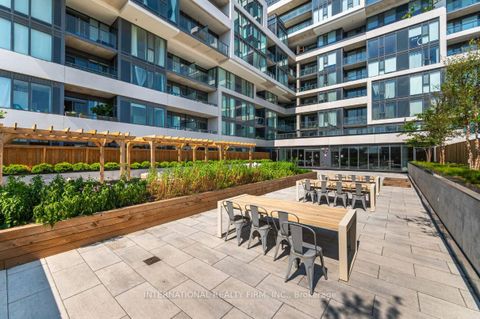Photo 16 at 710 - 859 The Queensway, Queensway, Toronto