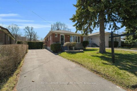 Photo 1 at 73 Tansley Avenue, Bendale, Toronto