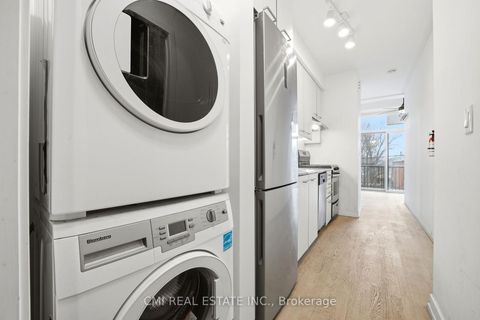 Photo 17 at 14 - 1321 Gerrard Street E, Coxwell, Toronto