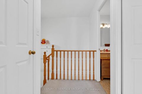 Photo 19 at 24 - 37 Four Winds Drive, York University Heights, Toronto